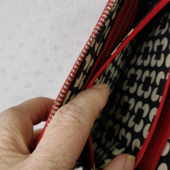 Vera Bradley Accordion Wallet Red - Picture 7 of 10